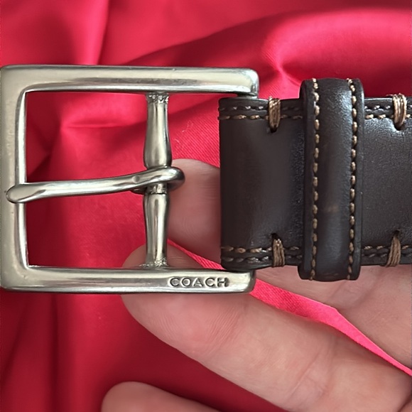 Men’s COACH leather belt. Chocolate brown. Size 40. EXCELLENT CONDITION! - Picture 2 of 10